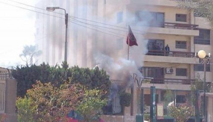 بالصور.. حرق مكتب مدير أمن جامعة الفيوم