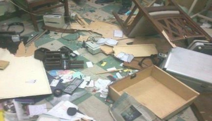 بلطجية يعتدون على مقار عمل معارضي الانقلاب بالدقهلية