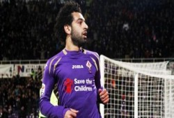 محمد صلاح يواصل التألق ويقود الفيولا لثمن نهائي الدوري الأوروبي (فيديو)