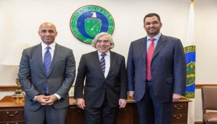 التركه التي ورثوها عن أبيهم .. الإمارات تبدأ بالترويج لمؤتمر الانقلاب الاقتصادي بواشنطن !