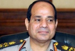 مراقبون: السيسي يعتذر لأمير قطر علنا ويسمح بسبّ أمه سرا