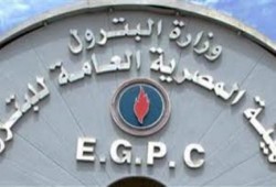 انخفاض استثمارات البترول في مصر خلال 2015 بنسبة 25%