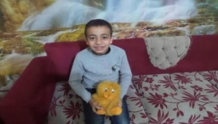 في ظل حكم العسكر التلاعب بأرواح البشر .. نيابة الفيوم تستبدل معتقلًا بأخيه لصغر سنه