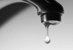 خالد علي: الحكومة تتجه لخصخصة المياه والكهرباء