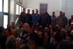 السويس : تسريح 480 عاملا بشركة الزيوت المتكاملة والعمال يعتصمون