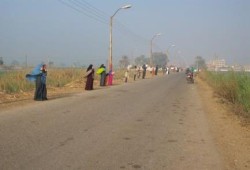 "مصر مش للبيع" سلسلة صباحية بمركز الفشن تندد بحصار قرية الميمون