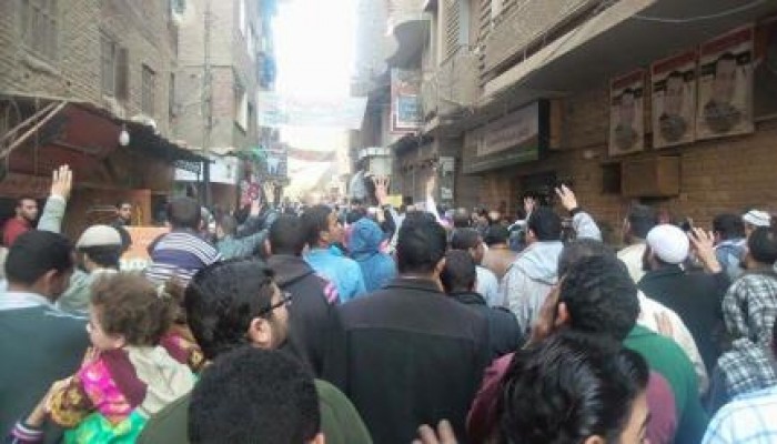 ثوار إمبابة يتحدون الأمن بمسيرة حاشدة ضمن فعاليا "مصر مش للبيع"