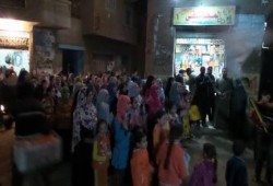 وقفات ليلية لثوار منيا القمح بقريتي السعديين والعزيزية