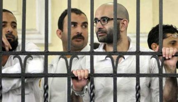 زوجة محمود رمضان: ضحية أكبر تضليل لإعلام الانقلاب