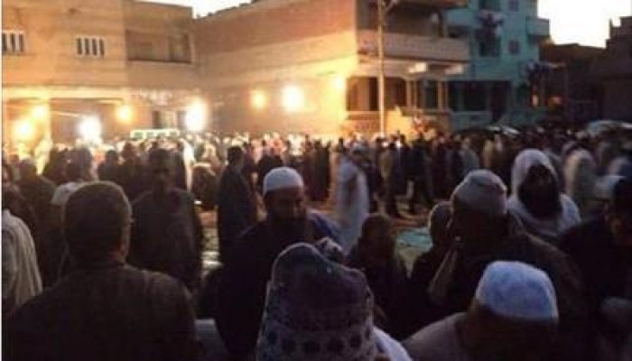 الآلاف يشيعون محمود رمضان