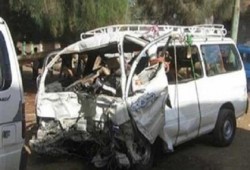 إصابة 19 عاملا في انقلاب سيارة بطريق بورسعيد