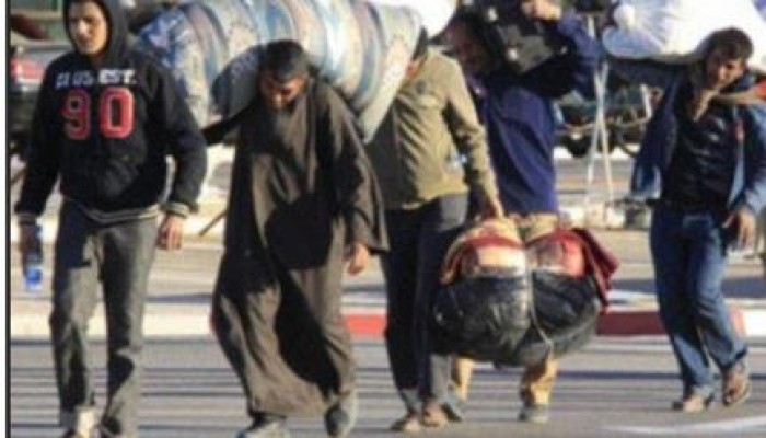 العائدون من ليبيا بالفيوم: "منك لله يا سيسى ضيعتنا"