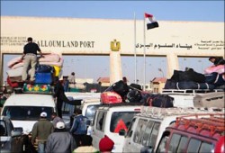 "المونيتور": فقراء مصر ومسيحيوها في ليبيا يدفعون ثمن الصراع السياسي