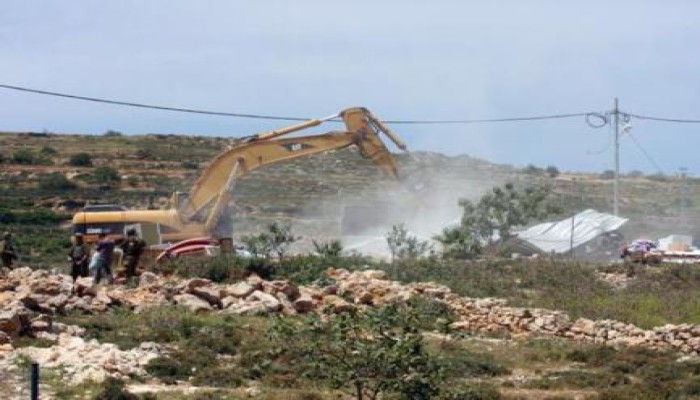 مظاهرة لفلاحي "السادات" بعد تجريف أراضيهم وعمال لتأخر مستحقاتهم