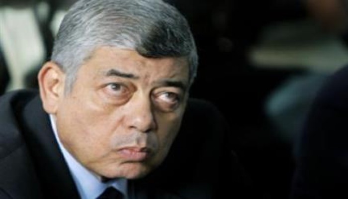 السفاح يضع الأحول تحت الإقامة الجبرية