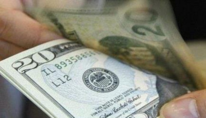 سعر الدولار في السوق الرسمى و السوداء اليوم الثلاثاء