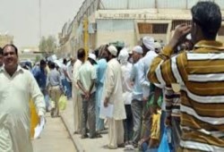 "إريبيان بزنس": 50% من العمالة في الإمارات في طريقها للرحيل