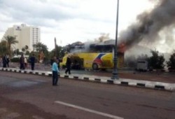 فايناشيال تايمز: التفجيرات تنذر بالخطر قبل المؤتمر الاقتصادي