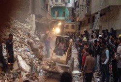 "صحة الانقلاب": وفاة طفل وإصابة شخصين فى حادث انهيار عقار العباسية