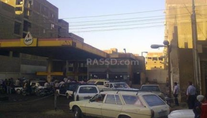 بالصور .. تجدُّد أزمة البنزين والسولار بسوهاج