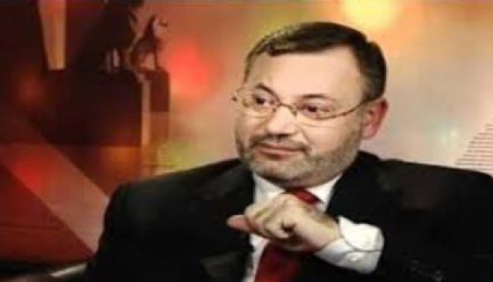 أحمد منصور عن مؤتمر السيسي الاقتصادي: "كل سيرك وأنتم طيبين"