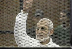 قضاء الفضائح الجنسية: يحيل أوراق د. محمد بديع و13 آخرين للمفتي في "غرفة عمليات رابعة"