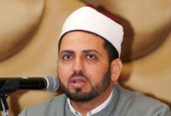 عصام تليمة ساخرًا: أطالب بترشح عباس كامل نقيبًا للصحفيين!!