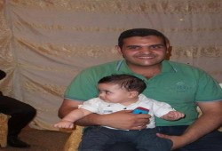 أهالي الشهيد"أحمد جبر" المقتول يرصاص قوات الانقلاب خلال مداهمة منزله يستغيثون ويطلبون جثته