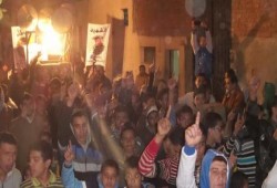 الشرقية:  مسيرة ليلية لثوار مدينة القرين من أمام مسجد المساعدة