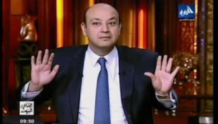 بالفيديو.. عمرو أديب: "ليه التفجيرات وقفت بالمؤتمر الاقتصادي"