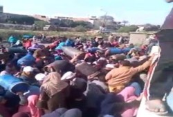 بالصور .. أهالي "أبويط" ضيوف دائمين على طوابير البوتاجاز ببني سويف