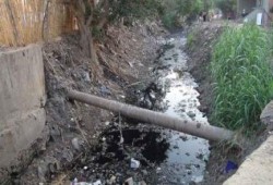 الفيوم : الانقلاب يقتل المواطنين بمياه الصرف الصحي