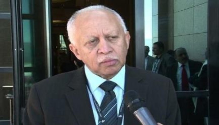 اليمن تطالب دول الخليج بالتدخل العسكري ضد الحوثيين