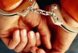 عميد تربية الأزهر يحتجز 5 طلاب داخل المدرج لتسليمهم لقوات الأمن