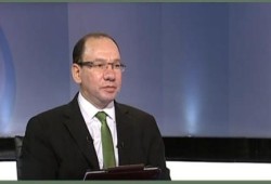 وائل قنديل: من زرع الانقلاب بمصر يكرره في اليمن