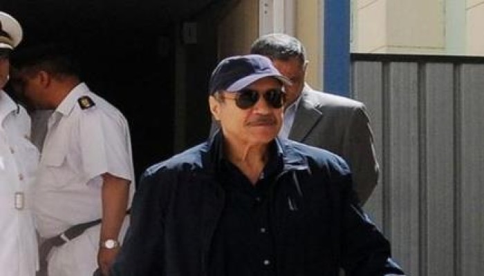 العادلي لـ"الضباط" أثناء خروجه: شكرًا على حسن المعاملة