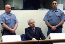 المخلوع علي عبدالله صالح ينتظر مصير "ميلوسفيتش"