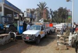 بسبب حصار أمن الانقلاب .. أزمة طاحنة في الوقود بسيناء