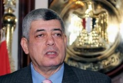 النيابة تعاين منزل وزير الداخلية السابق بعد إطلاق النار عليه