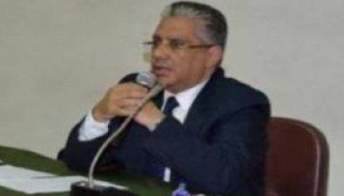 إيهاب مسلم: مغتصب شرعية الوطن.. يرسل الجنود فى حرب من اجل الشرعية