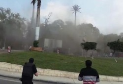 إصابة 8 بينهم 4 ضباط في انفجار أمام بوابات جامعة القاهرة