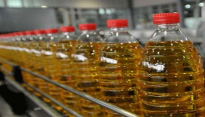 30 % ارتفاع بأسعار الزيت بسبب نقص المقررات التموينية