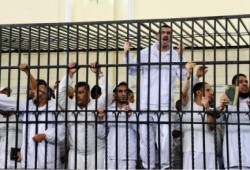 تأجيل محاكمة 494 معتقلاً بأحداث مسجد الفتح لجلسة 26 إبريل