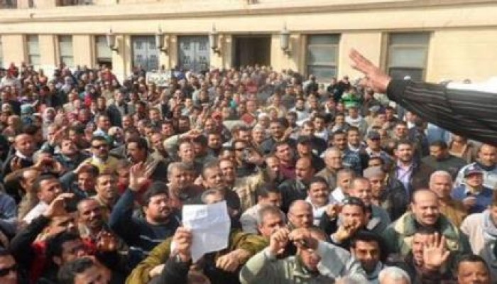 مظاهرة للعاملين بأوقاف كفر الشيخ لعدم تسلمهم وحداتهم السكنية