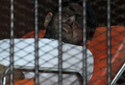 سلطان يواصل إضرابه عن الطعام لليوم 429 على التوالي