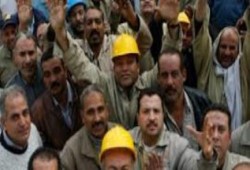 عمال" أسمنت السويس" ينجحون فى الحصول على 9 أشهر أرباح