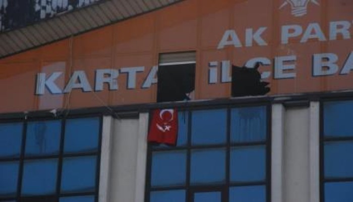 تركيا : اعتقال مسلحين حاولا السيطرة على مقر "العدالة والتنمية" في اسطنبول