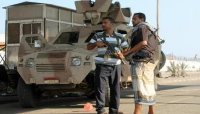 إنزال جنود لـ"عاصفة الحزم" في ميناء عدن بعد تقدم الحوثيين