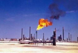 اكتشاف حقل بترول جديد في الصحراء الغربية