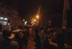 وقفة ليلية لشباب أبوحماد بجمعة الثورة لن تركع